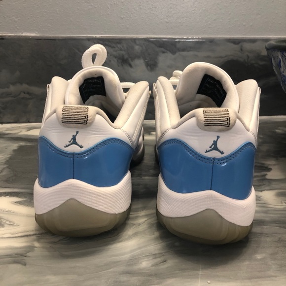Nike Air Jordan 11 Low UNC Men's 9 - Picture 8 of 11
